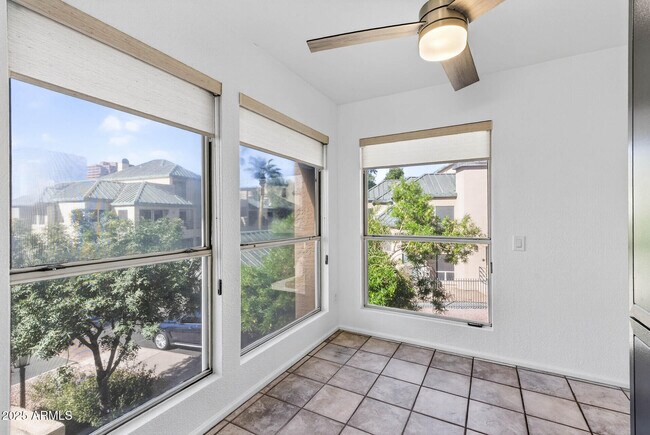 Building Photo - 101 N 7th St