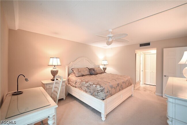 Building Photo - 7146 Estero Blvd