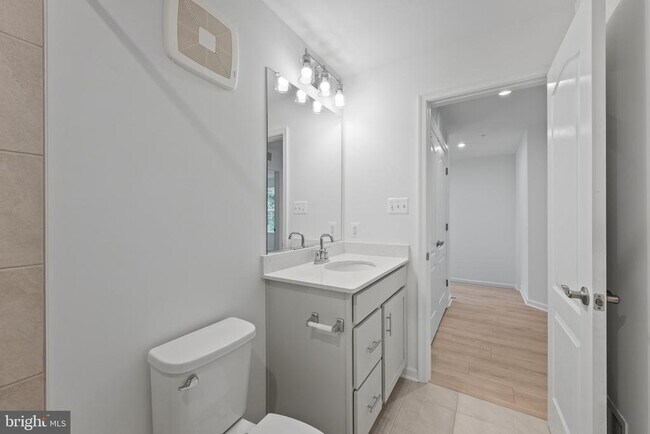 Building Photo - 9942 -A Count Fleet Cres