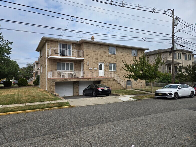 Primary Photo - 401 2nd St