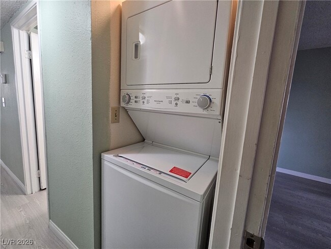 Building Photo - 4752 O'Bannon Dr