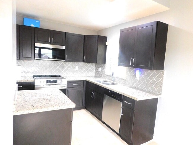 Building Photo - 2470 NW 99th Way