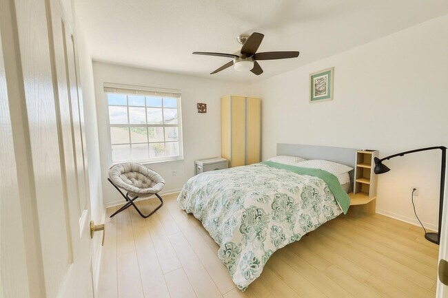 Building Photo - 1581 NW 159th Ave