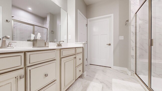 Building Photo - 3 bed, 2.5 bath Townhouse with 2 car garage AVAILABLE Soon  in Mooresville