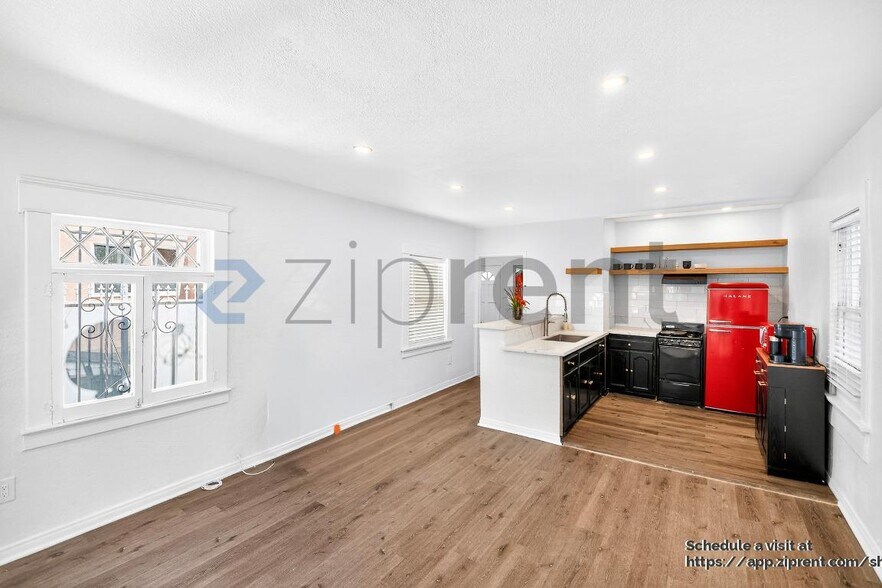 Building Photo - 542 Magnolia Ave