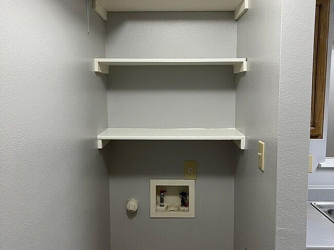 Building Photo - 3618 Candlehead Ln