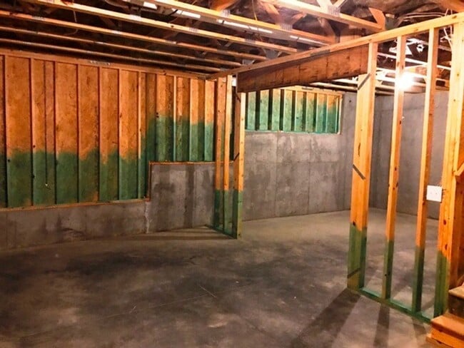 Building Photo - Preleasing for late July 2026!