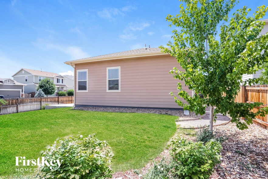 Building Photo - 9524 Cherry Ln