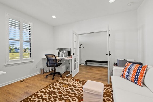 Building Photo - 8190 Smiths Cir