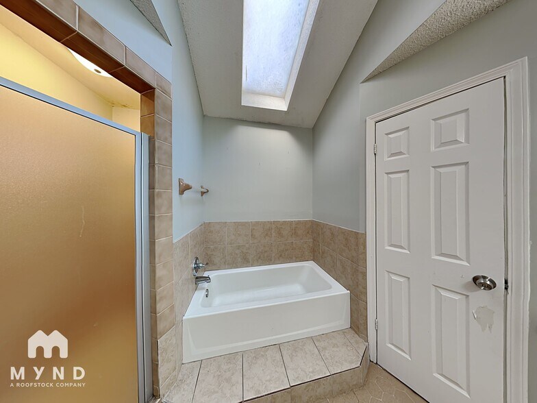 Building Photo - 6514 Cherry Bark Dr