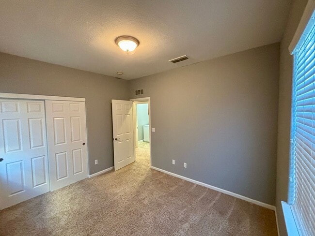 Building Photo - Beautiful Natomas 3/2.5 Home (Please Read Entire Marketing Ad for Viewings)