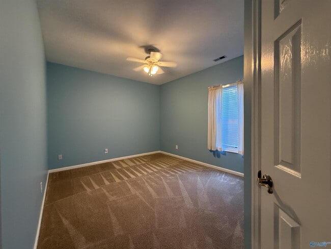 Building Photo - 134 Canterbury Dr