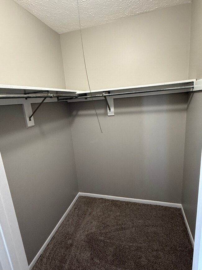 Building Photo - 2 bedroom townhome in Dublin Schools