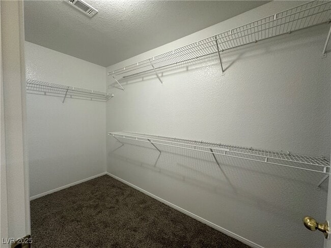 Building Photo - 9900 Calabasas Ave