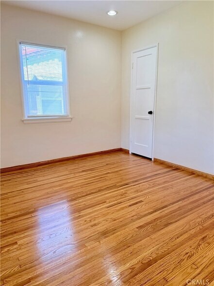 Building Photo - 828 N Pass Ave