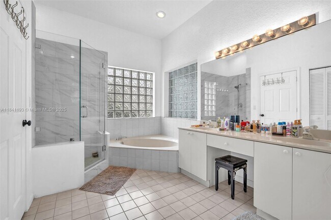 Building Photo - 9690 NW 39th St
