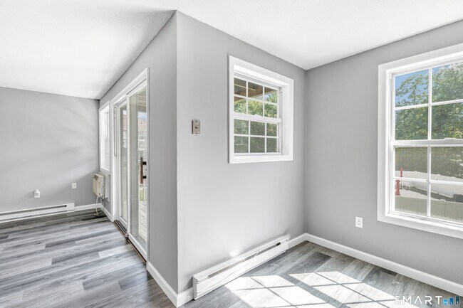 Building Photo - 135 Heather Ridge
