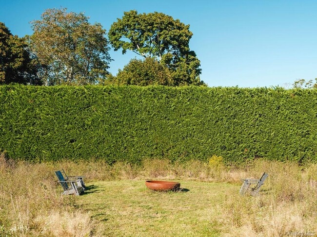 Building Photo - 29500 Main Rd