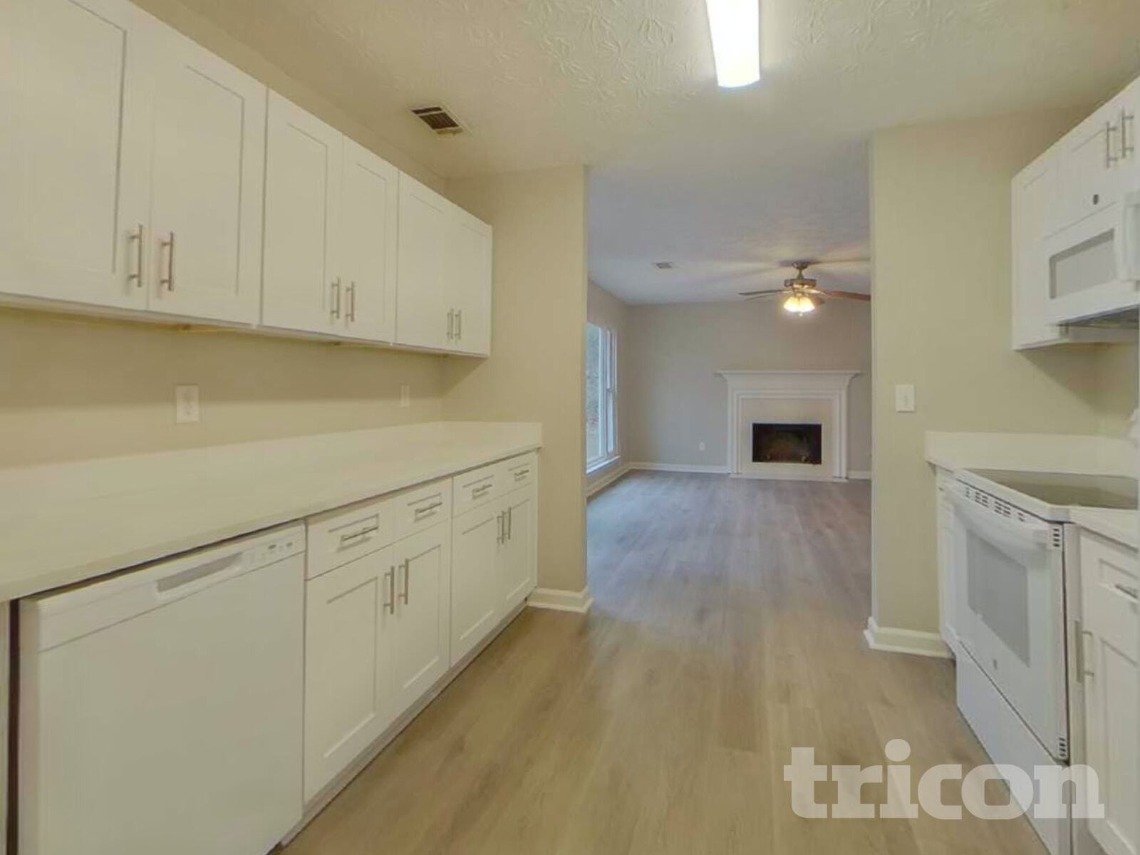 Building Photo - 2255 Hamilton Parc Ln