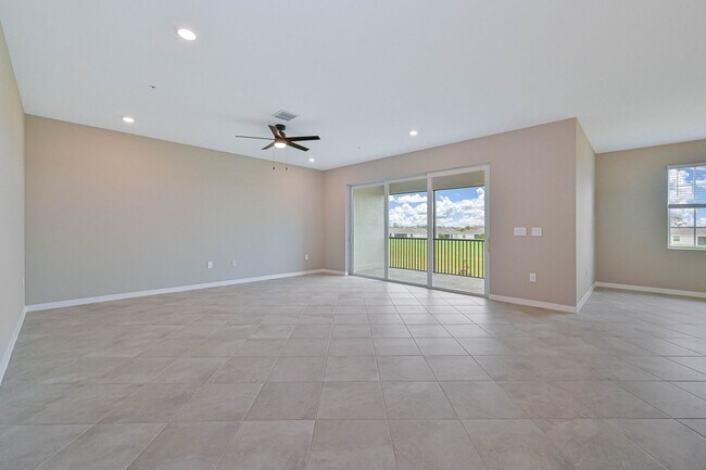 Building Photo - 20550 Hazelnut Ct