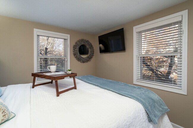 Building Photo - 487 Kentucky Ave