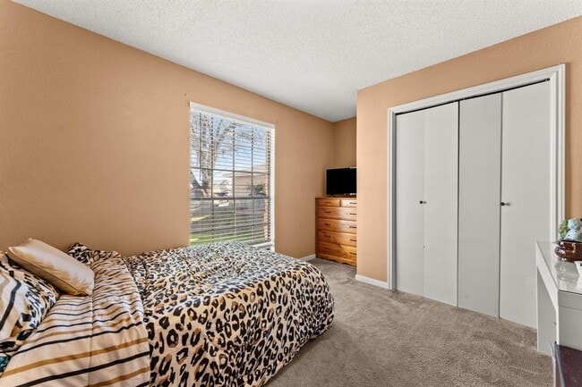 Building Photo - 14202 Sussman Ct