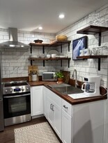 Building Photo - 9366 Cornell Cir