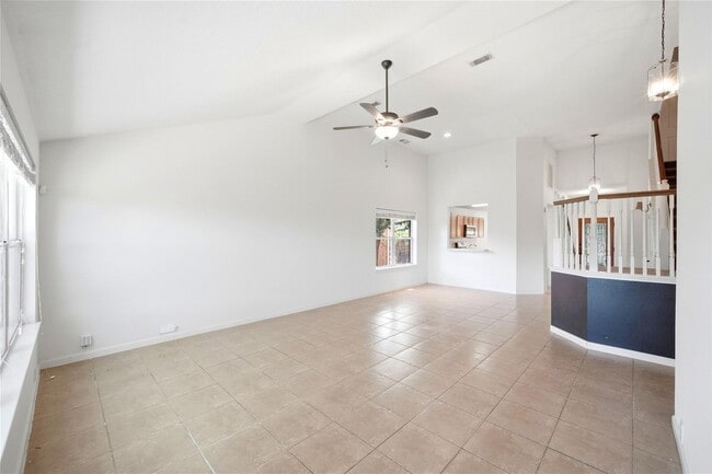 Building Photo - 727 Cypresswood Ridge