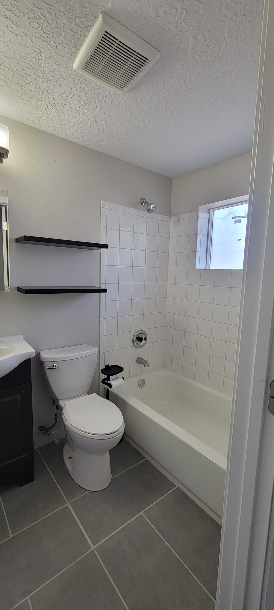 Bathroom - 254 E 500 N