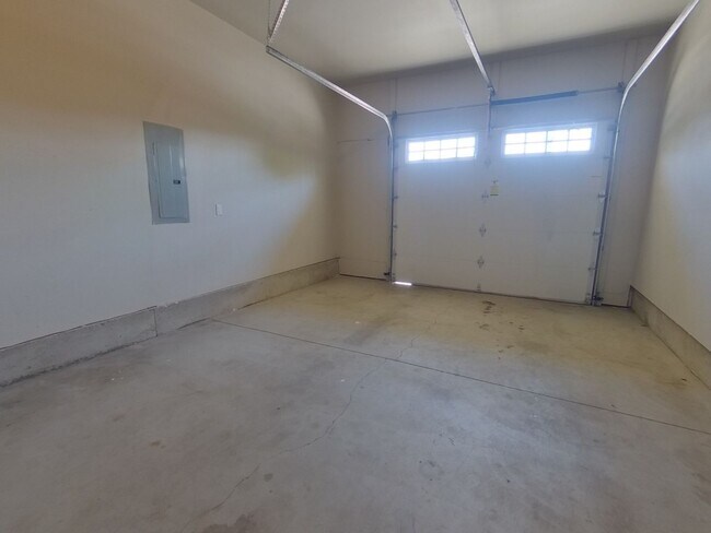 Building Photo - 325 NW 21st St