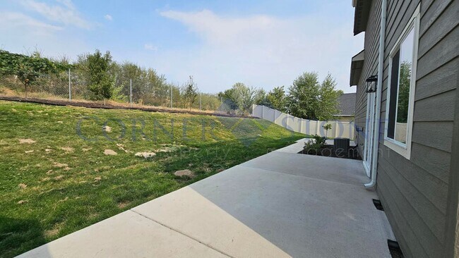 Building Photo - Beautiful Home in Star with RV Parking!