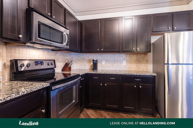 Building Photo - 18021 Kingsland Blvd