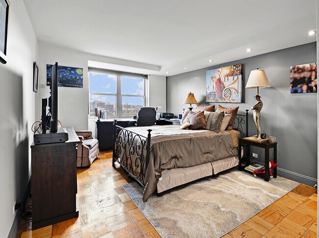 Building Photo - 151 Tremont St