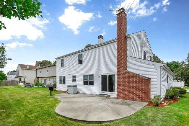 Building Photo - 1336 Larchmont Dr