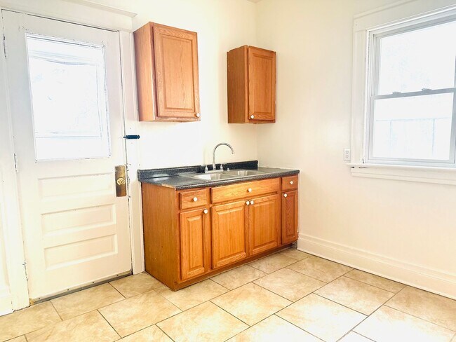 Building Photo - 38-42 Townsend St