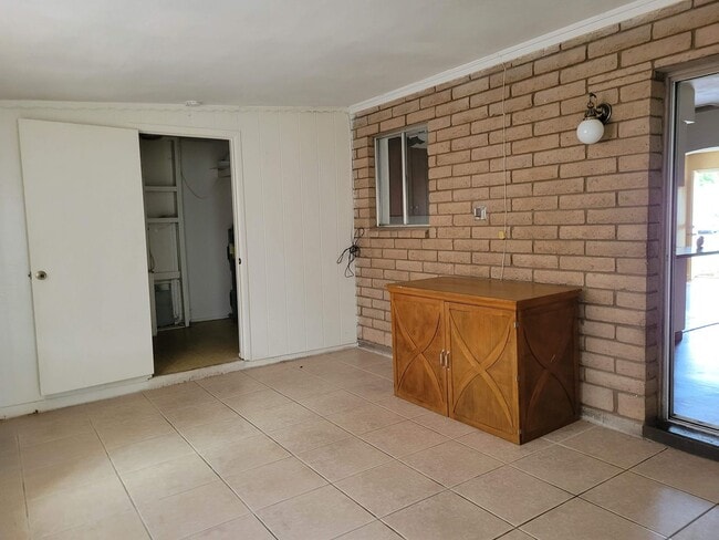 Building Photo - Beautiful 4 bed - 2 bath in Mesa!