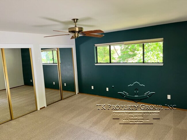 Building Photo - 13285 Sugarbush Ct