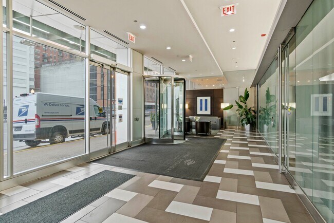 Building Photo - 1189 S Michigan Ave