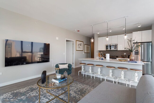 Building Photo - 1080 W Addison St