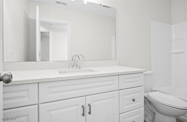 Building Photo - 1277 W 67th St