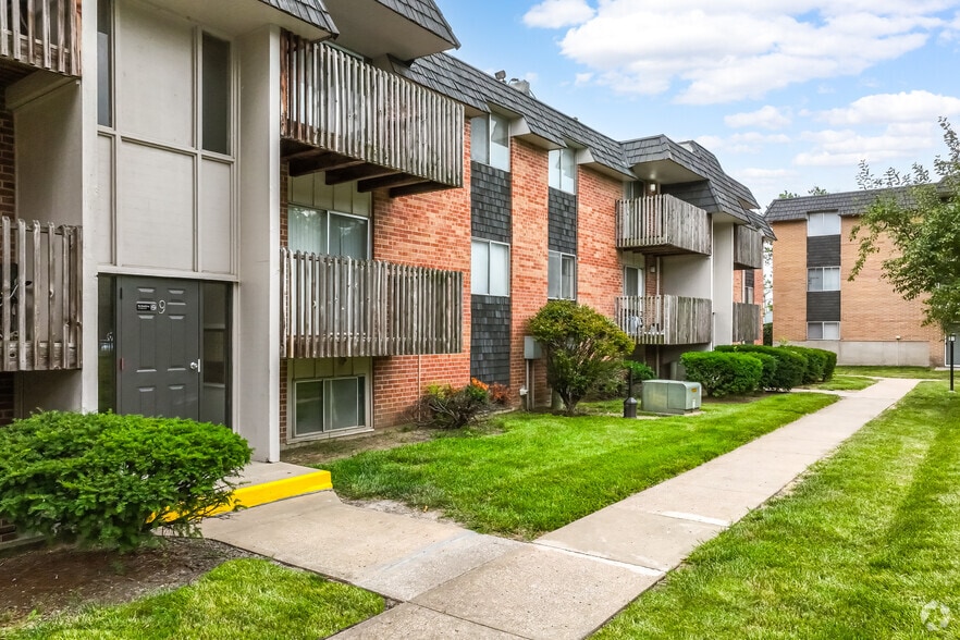 Alta Village Apartments - Alta Village