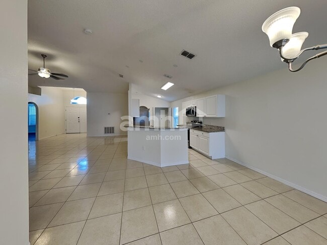 Building Photo - 4513 Arizona Sun Ct