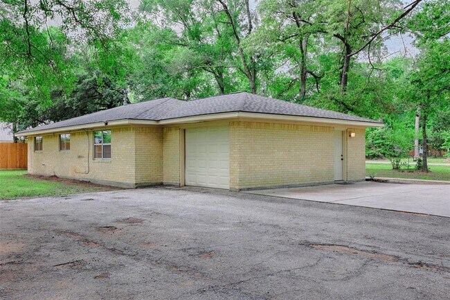 Building Photo - 15458 Rabon Chapel Rd