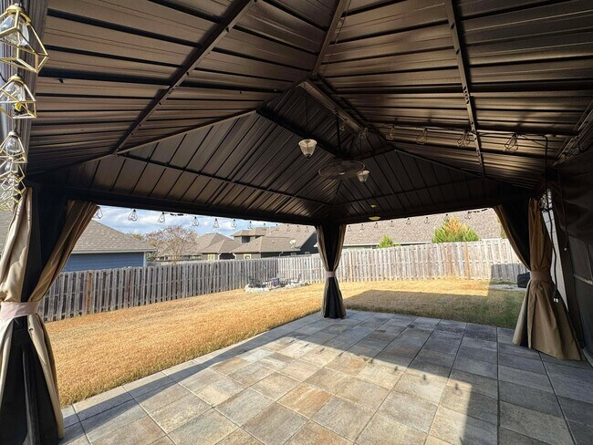 Building Photo - 61 Boulder Dr