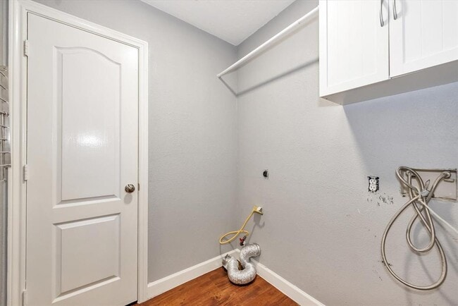 Building Photo - 11634 Peachwood Lake Dr