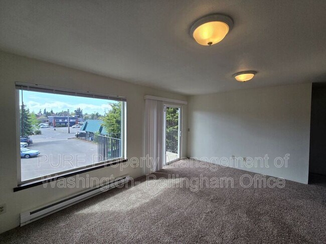 Building Photo - 1252 Nevada St