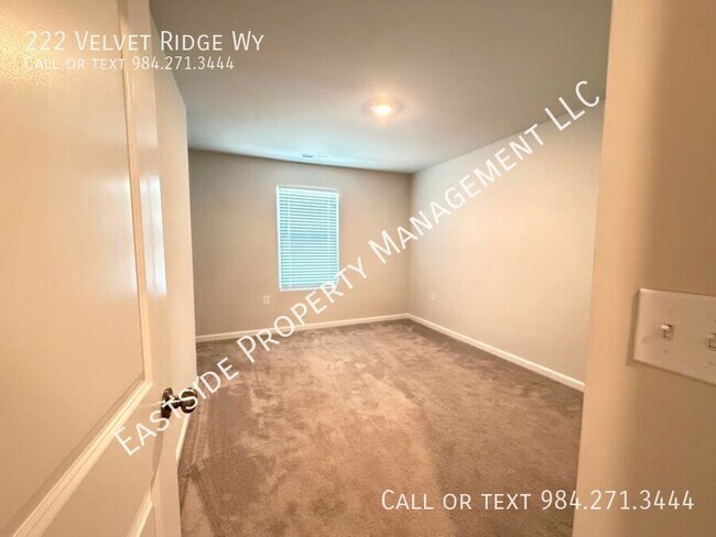 Building Photo - 222 Velvet Rdg Wy