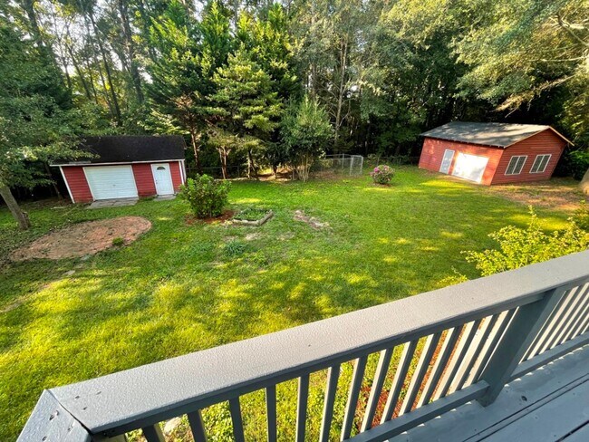 Building Photo - Renovated 3BR Ranch w/Basement