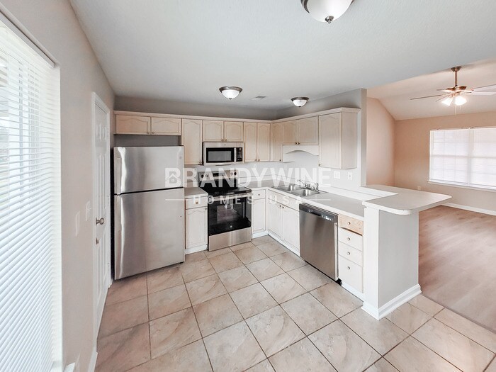 Building Photo - 4613 Sun Ridge Dr