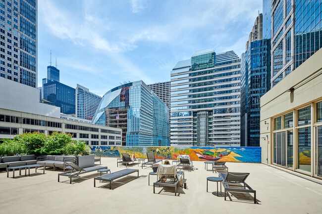 Building Photo - 200 N Dearborn St